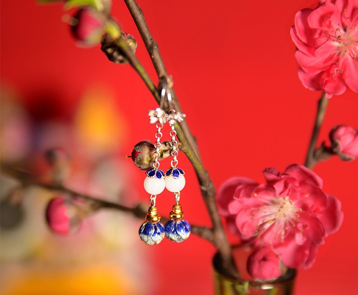 氣質(zhì)銀流金耳飾，純白貝珠顏如玉耳環(huán)首飾