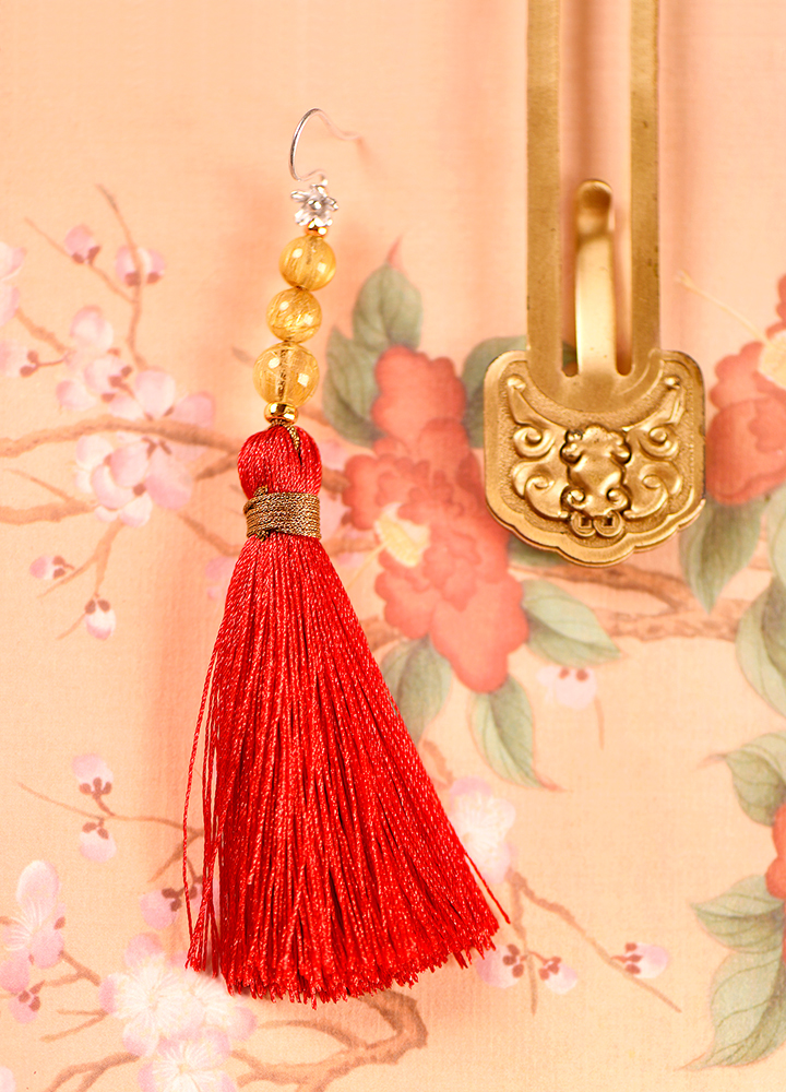 正紅流蘇氣質(zhì)耳環(huán)，天然發(fā)晶耳環(huán)首飾