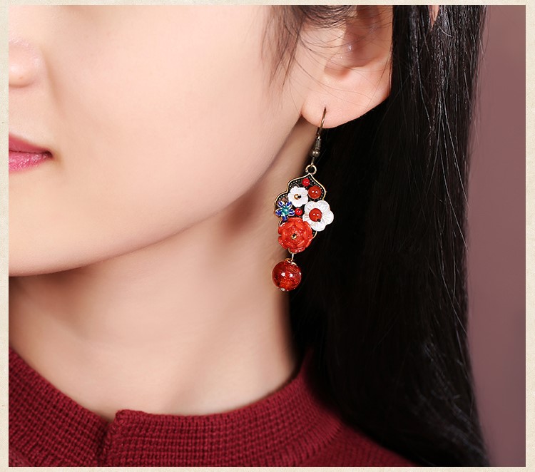 紅色民族風(fēng)耳環(huán)，復(fù)古長款喜慶古風(fēng)吊墜耳環(huán)