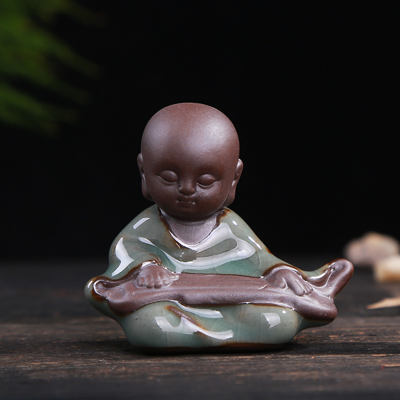 別具風(fēng)味的文竹陶瓷盆景，禪意小和尚盆景圖片
