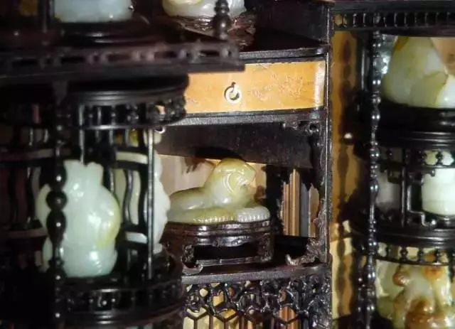 古代“博古架”藏寶貝，精美絕倫多寶格！