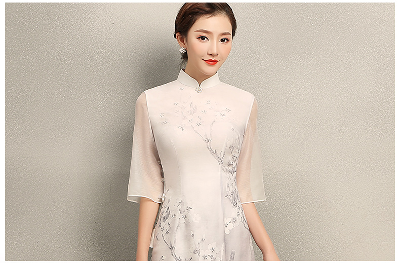 清麗淡雅櫻香旗袍，時尚印花旗袍裙