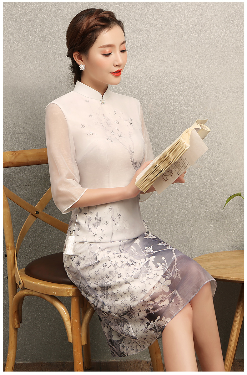 清麗淡雅櫻香旗袍，時尚印花旗袍裙