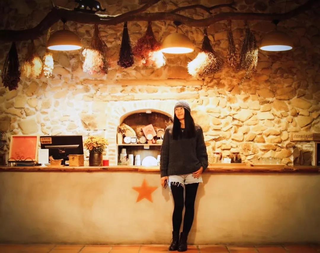 古山重水云間，細(xì)水長流吸引你