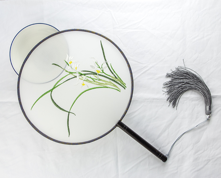精美蘭花刺繡古風(fēng)團扇，古典繡花工藝扇子