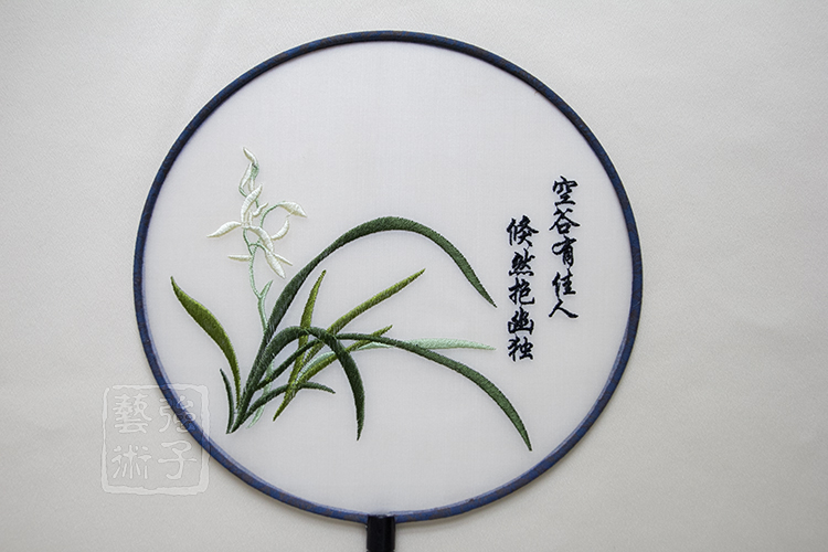 精美蘭花刺繡古風(fēng)團扇，古典繡花工藝扇子