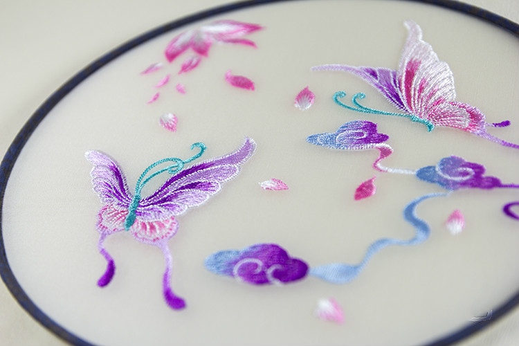 淡雅蝶舞刺繡團扇，淡紫復古繡花工藝扇子