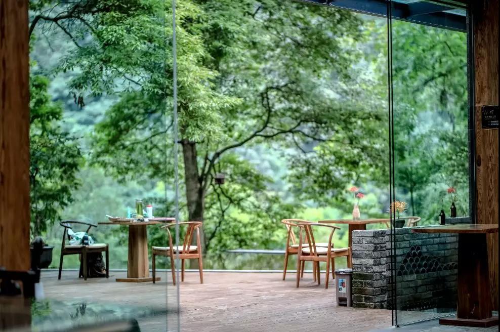 上山上去生活吧，上山上迎你還家！