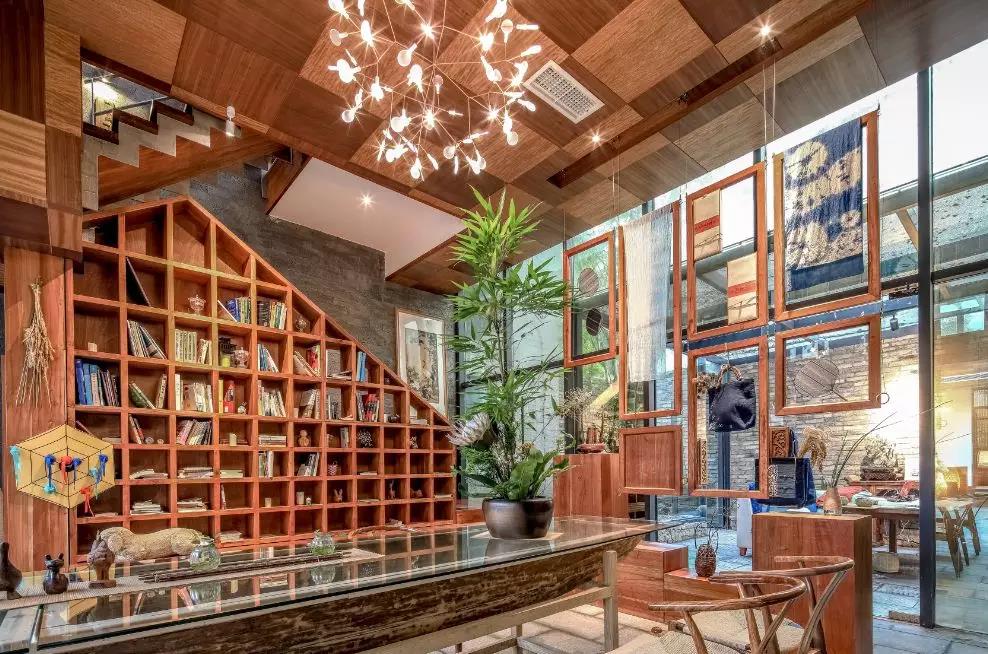 上山上去生活吧，上山上迎你還家！