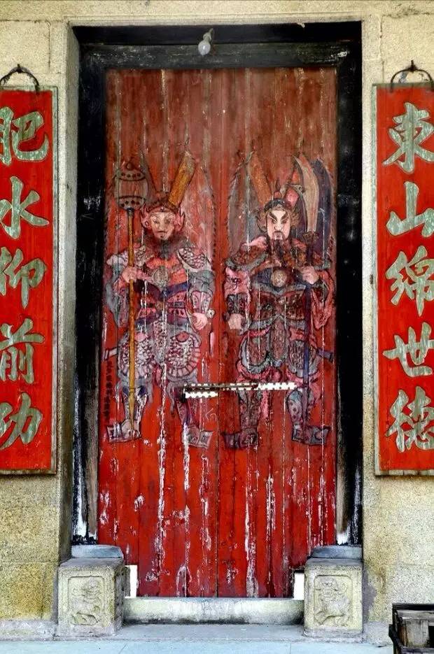 中國古老的大門：鎖不住的歷史輪回記憶