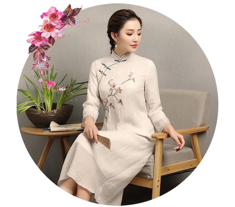 蘭花刺繡素雅旗袍，米白色中長(zhǎng)款旗袍裙