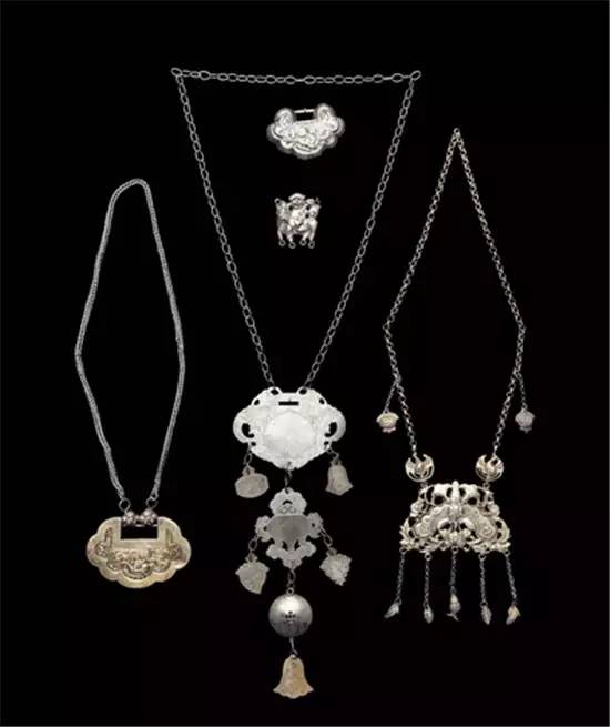 古老的美好祝福飾品:巧奪天工的長命鎖