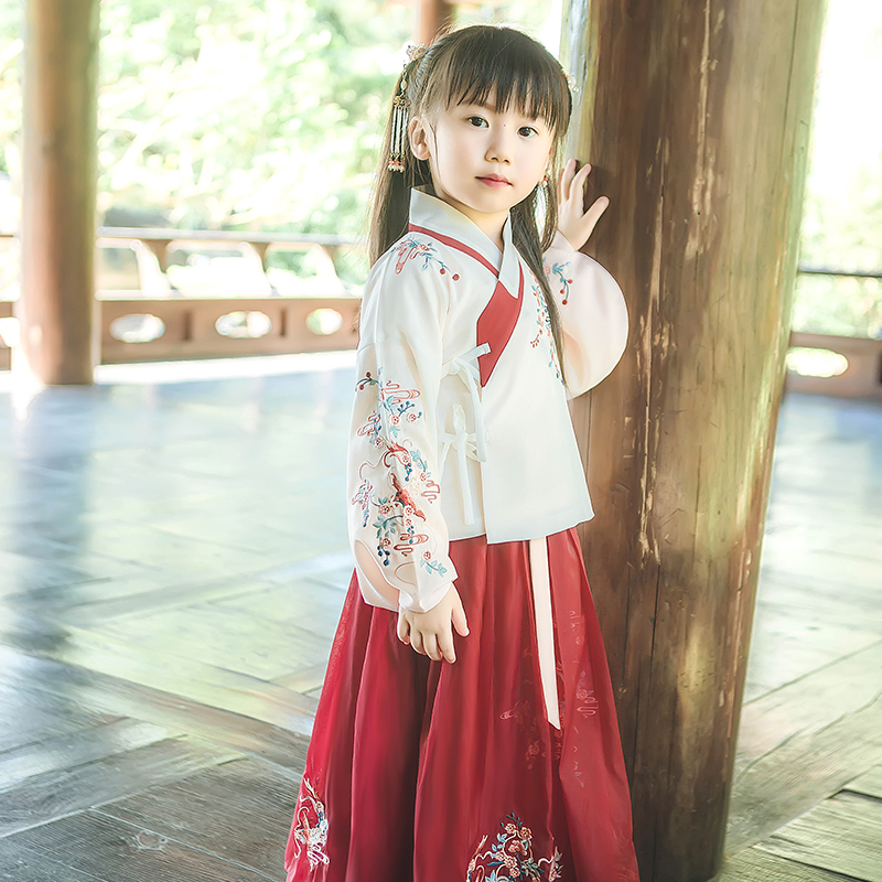 祥云花卉錦鯉刺繡漢服，清新淡雅漢服兒童裝