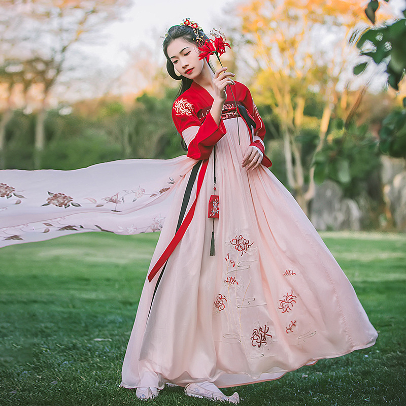 火紅彼岸花齊胸襦裙?jié)h服，日常春夏漢服圖片