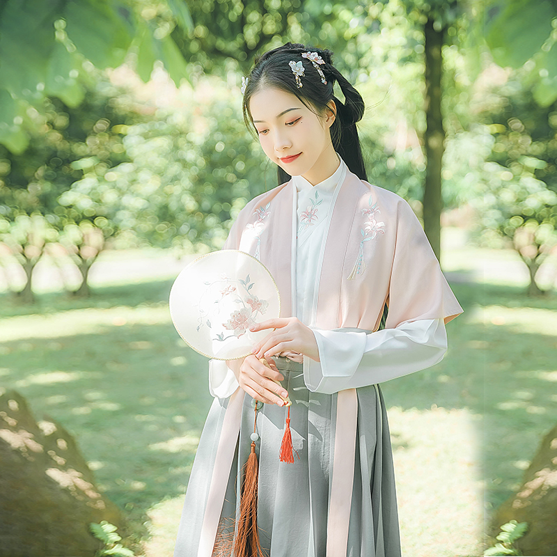 鈴瑤花齊腰襦裙?jié)h服，小清新花枝刺繡漢服圖片