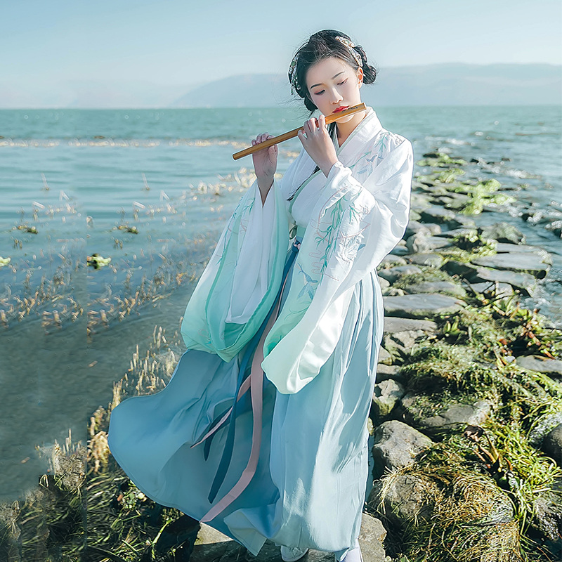 蓬萊閣大袖交領(lǐng)襦裙?jié)h服，漸變花鳥刺繡漢服