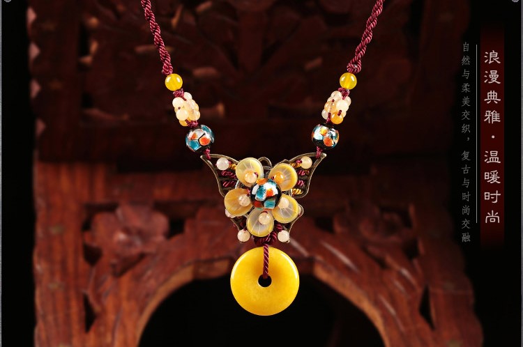 紅繩平安扣吊墜鎖骨鏈，古風(fēng)貝殼花朵項鏈?zhǔn)罪? src="/wenxue/d/file/bigpic/190404/04/13-1P316100233-51.jpg" / data-Ygzu="HH7Z4v"><br / data-fwV2="iRC2ho">
	<img alt=