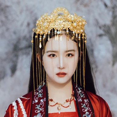 花嫁衣裳女生頭像，唯美古風(fēng)真人頭像