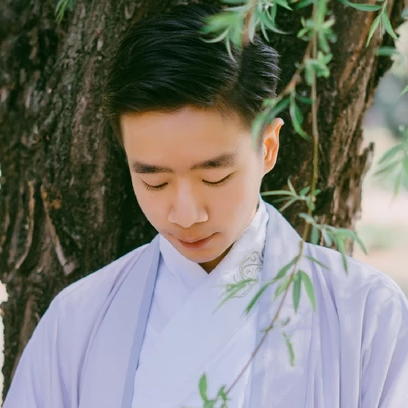 春暖花開男生頭像，唯美古風真人頭像