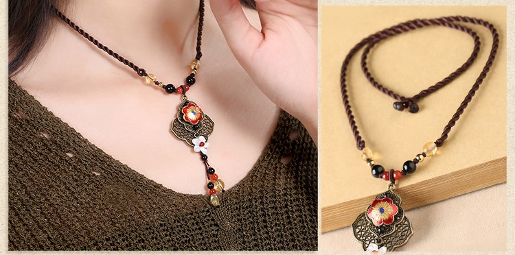 古典之美婭敘項(xiàng)鏈，古色古香民族風(fēng)項(xiàng)鏈?zhǔn)罪? src="/wenxue/d/file/bigpic/190404/04/13-1P319134427-50.jpg" / data-CahI="kjWvlO"><br / data-g8Tm="h5bjIX">
	<img alt=