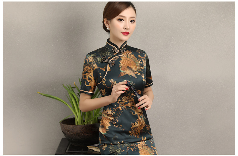 墨綠印花復(fù)古短袖旗袍，優(yōu)雅浪漫旗袍圖片