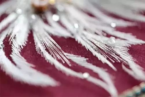 一把中國(guó)團(tuán)扇：輕羅小扇撲流螢