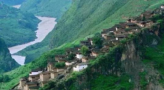 中國古鎮(zhèn)：淺析32個中國最美古鎮(zhèn)！