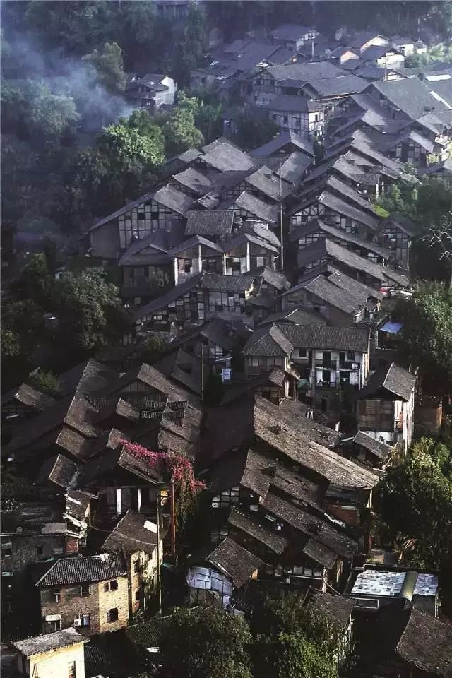 中國古鎮(zhèn)：淺析32個中國最美古鎮(zhèn)！