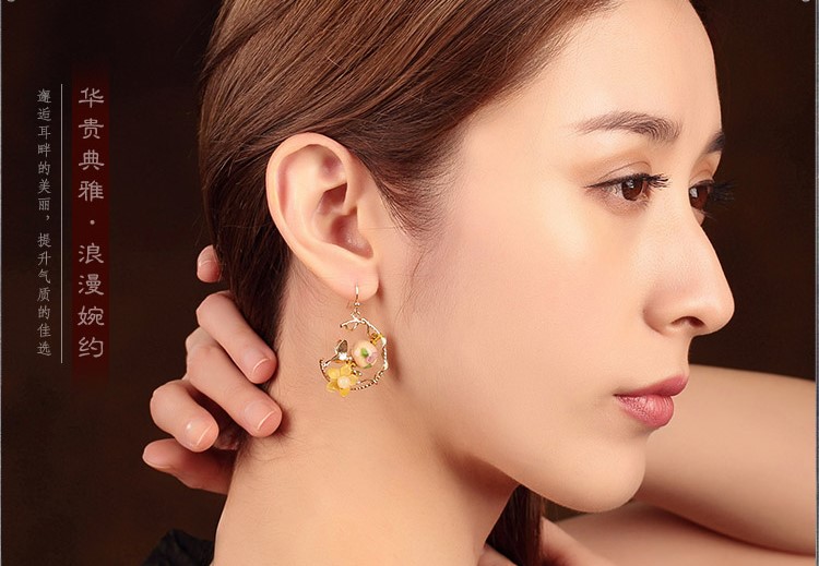 華貴典雅閃閃耳環(huán)，清新淡黃花朵耳環(huán)首飾
