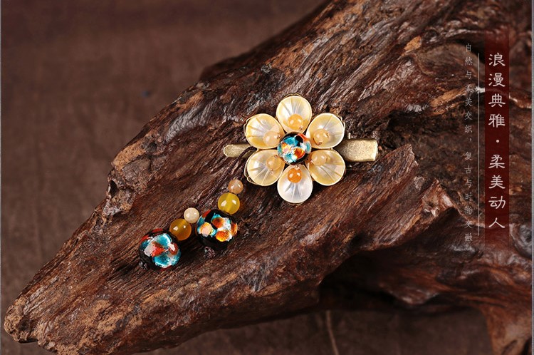 陽(yáng)光花朵發(fā)夾，清新淡黃花頭飾