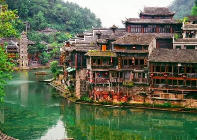 中國十大古鎮(zhèn)：體驗(yàn)古色古香的古鎮(zhèn)韻味！