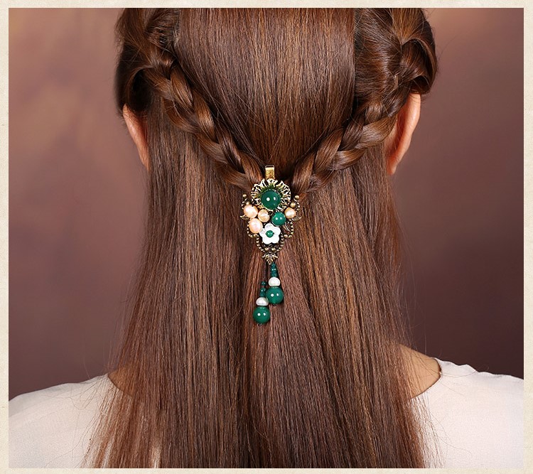 文藝復(fù)古花形朵發(fā)夾，氣質(zhì)典雅翠綠頭飾