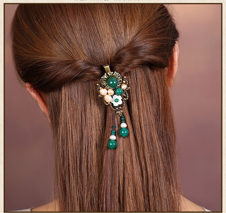 文藝復(fù)古花形朵發(fā)夾，氣質(zhì)典雅翠綠頭飾