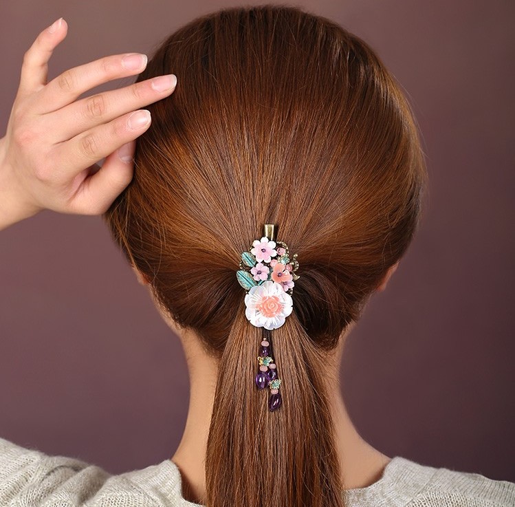 復(fù)古亦蝶花發(fā)夾夾，小清新氣質(zhì)淑女頭飾