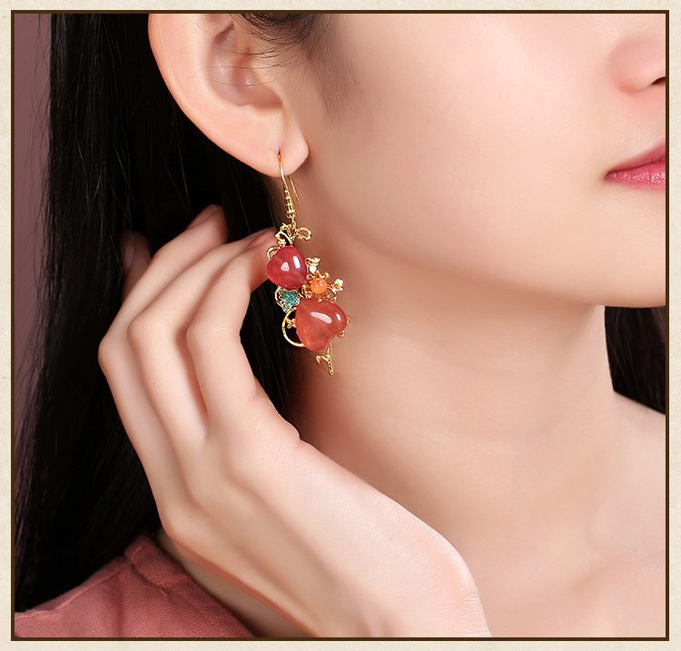 粉嫩心形少女耳環(huán)，復(fù)古閨蜜氣質(zhì)時尚耳環(huán)