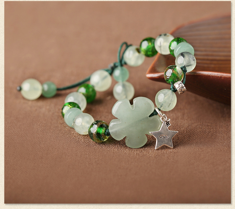 簡約時(shí)尚森系手鏈，清新淡綠手串飾品