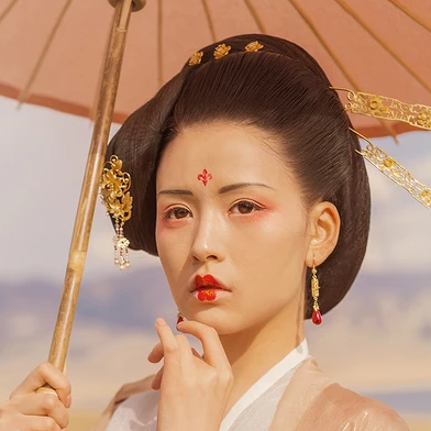 落霞黃昏帶傘女生頭像，唯美古風真人頭像