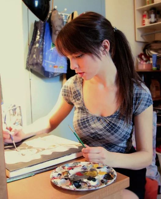 肖像插畫遇上植物花卉，碰撞出不一樣的火花！