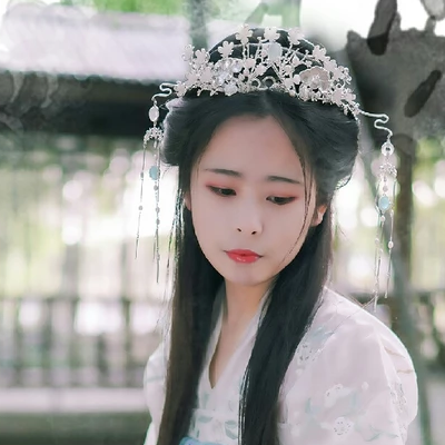 詩意琴女女生頭像，唯美古風真人頭像