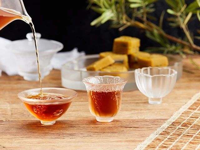 琉璃茶具美哉！淺析精致茶具設(shè)計(jì)介紹