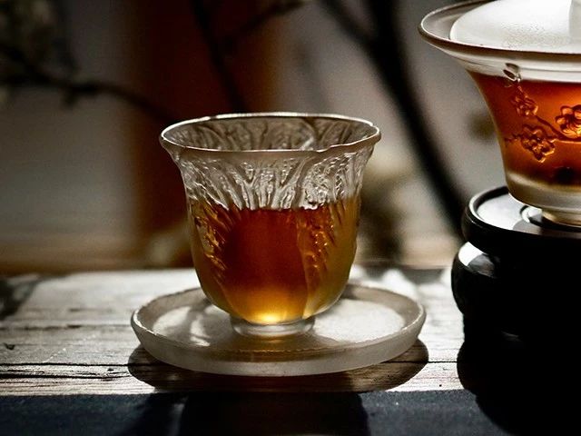 琉璃茶具美哉！淺析精致茶具設(shè)計(jì)介紹