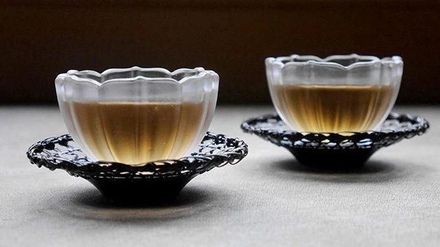 琉璃茶具美哉！淺析精致茶具設(shè)計(jì)介紹