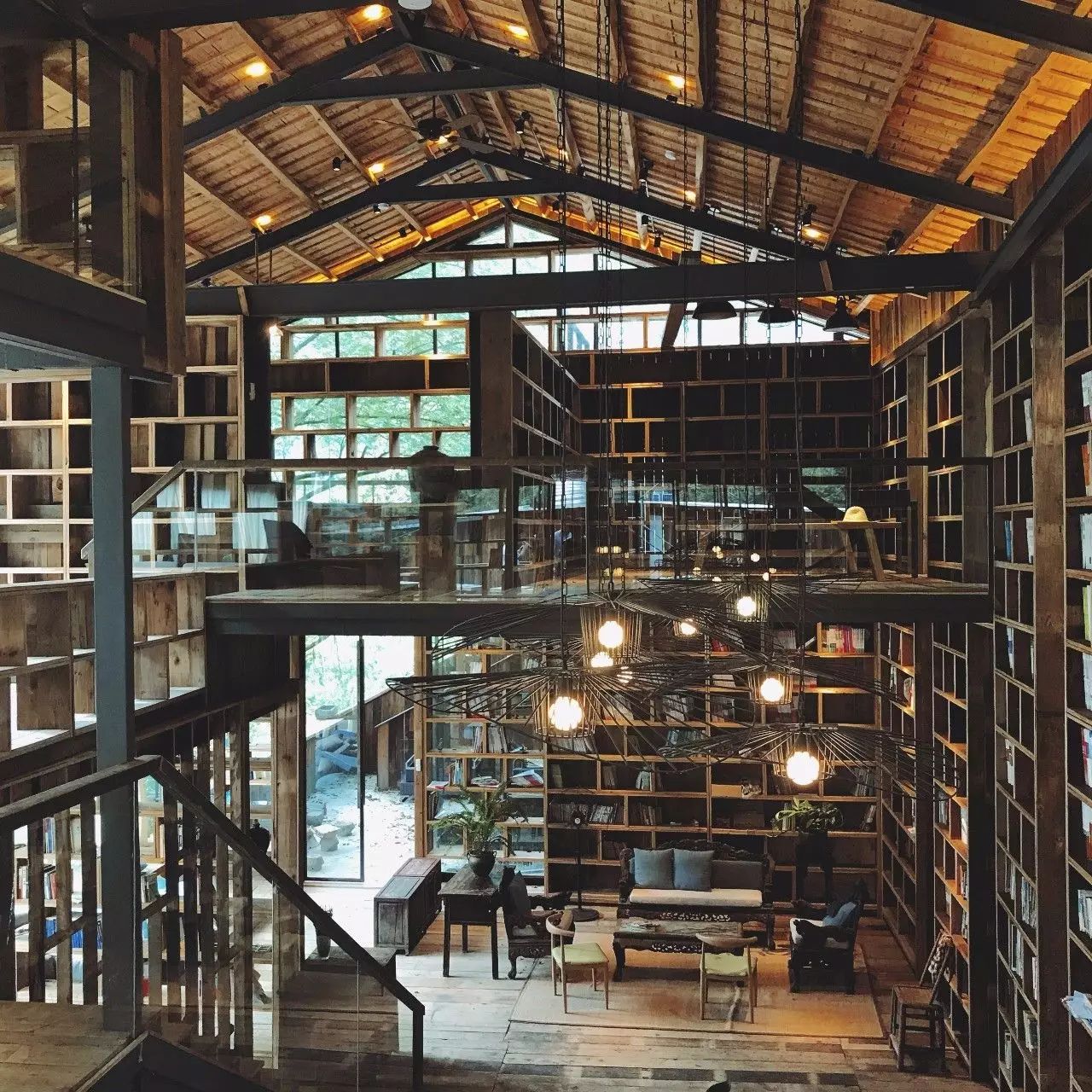 青田坐忘閣·藏書閣民宿，找回初心尋找回家的路