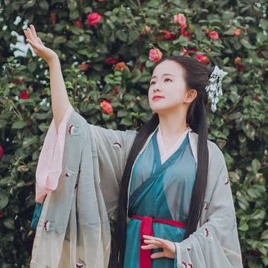 夢花期小清新女生頭像，唯美古風真人頭像