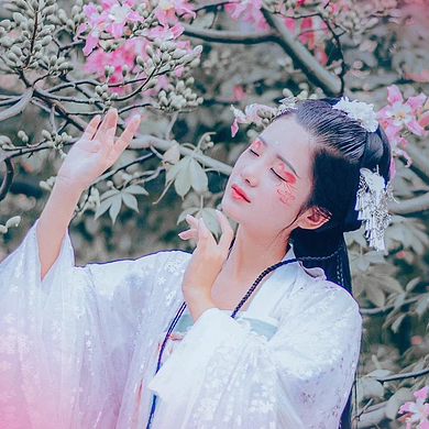 粉色浪漫女生頭像，唯美古風(fēng)真人頭像