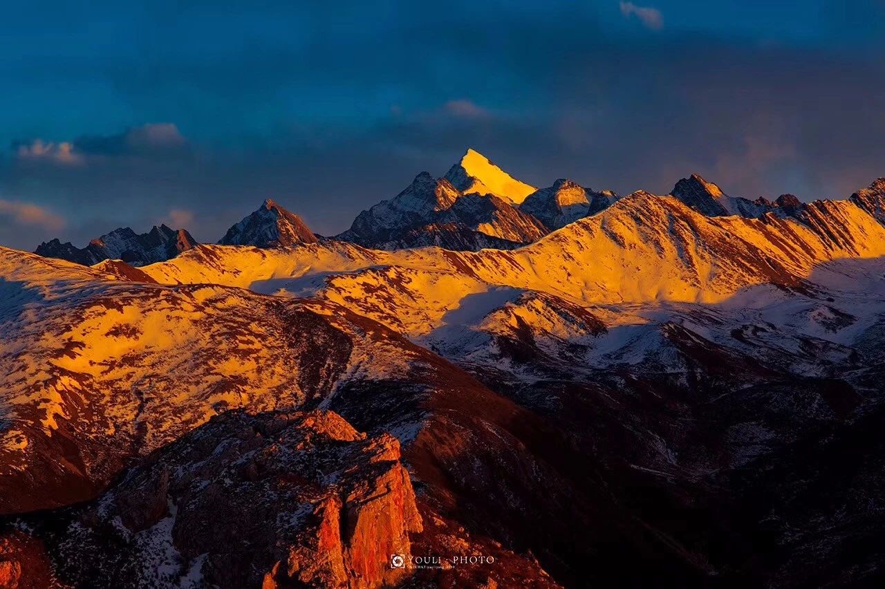 光和云朵·雪寶頂，喂馬劈柴看盡四季繁華