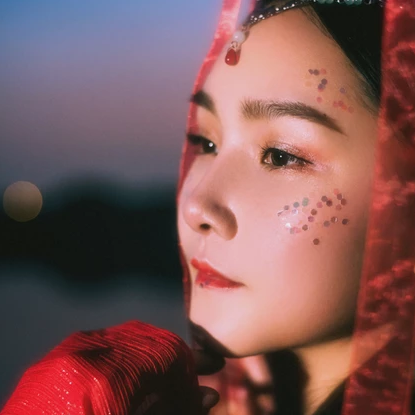 紅衣裳女生頭像，唯美古風(fēng)真人頭像