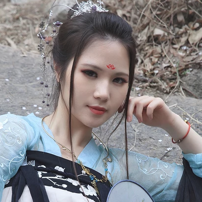 紅顏佳人女生頭像，唯美古風真人頭像