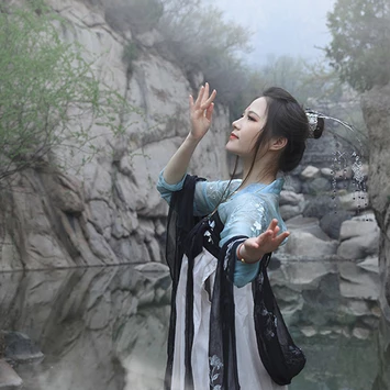 紅顏佳人女生頭像，唯美古風真人頭像