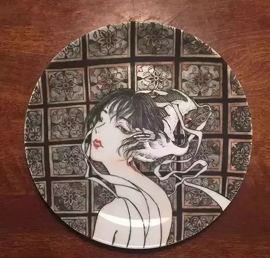 自帶仙氣的手繪插畫，古典與現(xiàn)代的巧妙結合